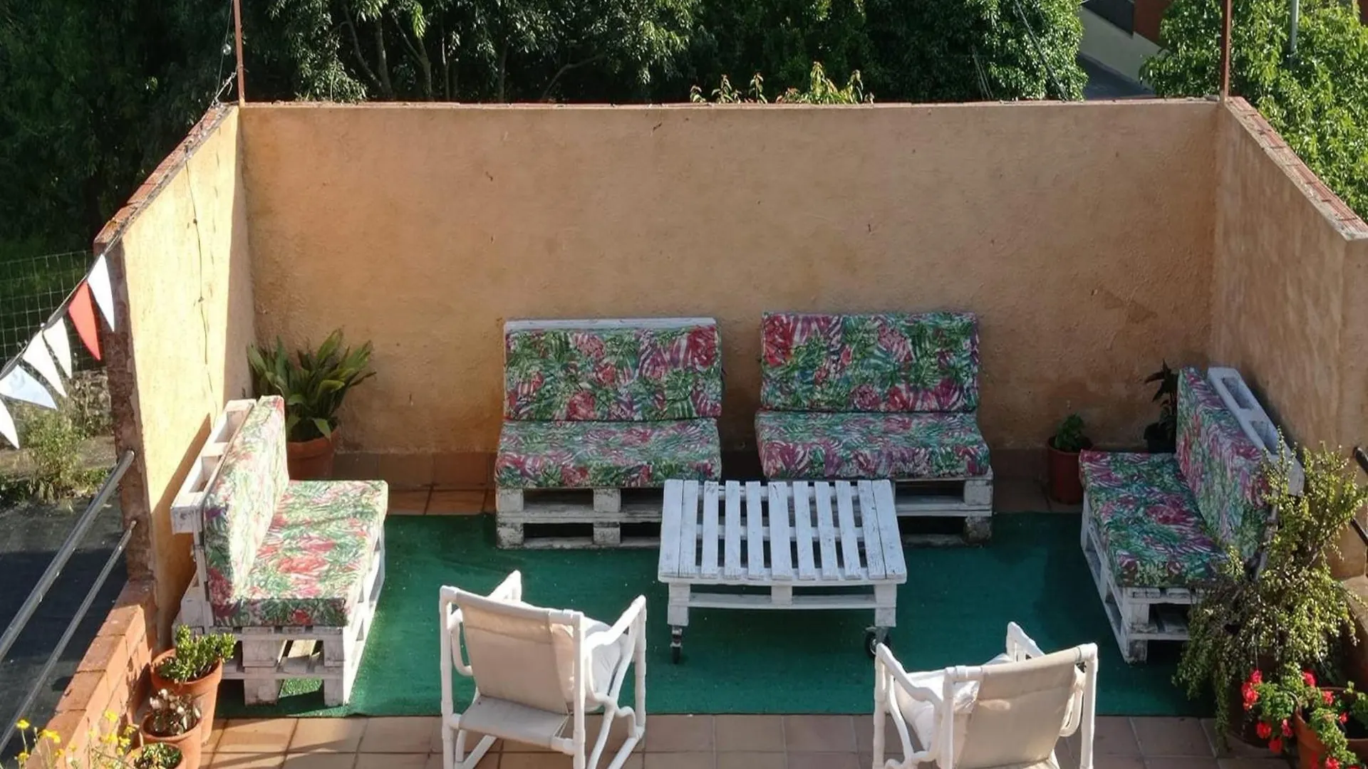 Casa Carina Apartment Ullastret 0*,  إسبانيا